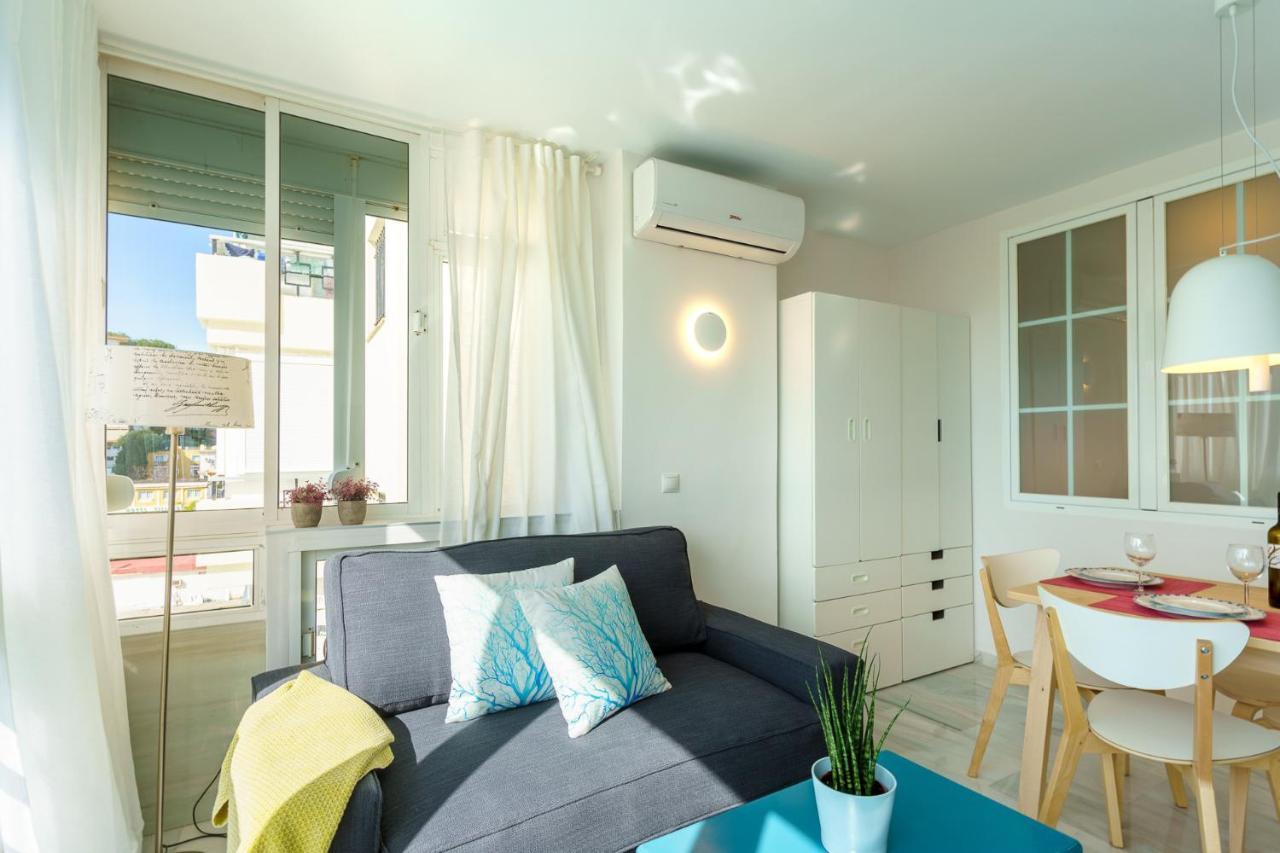 Malagasuite Carihuela Apartments Торремолінос Екстер'єр фото