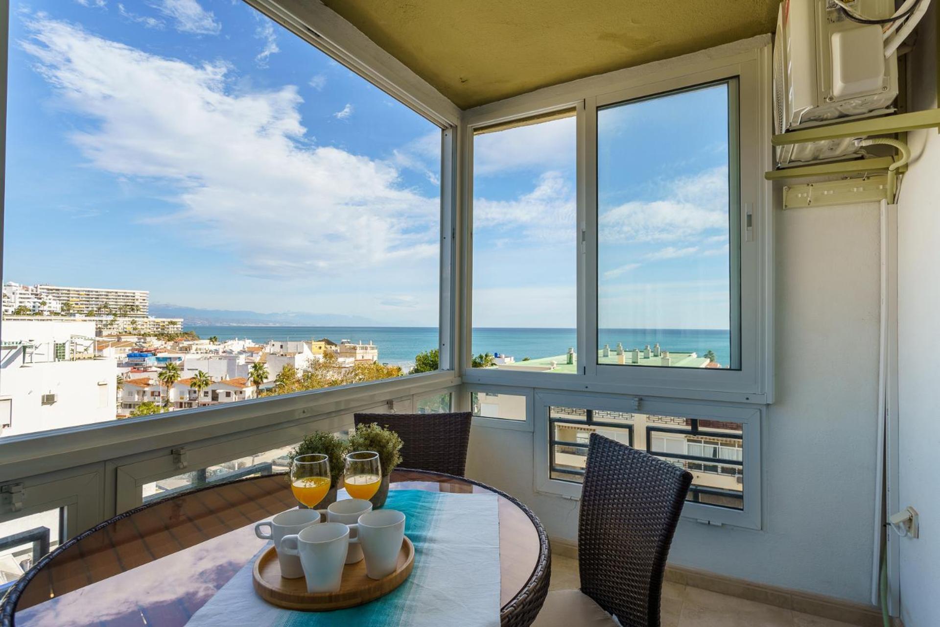 Malagasuite Carihuela Apartments Торремолінос Екстер'єр фото